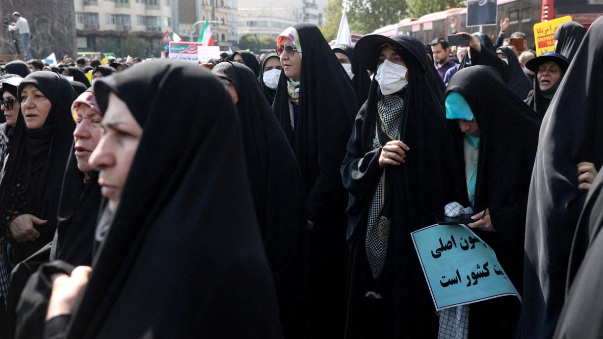 Iran Executes 29 Convicts