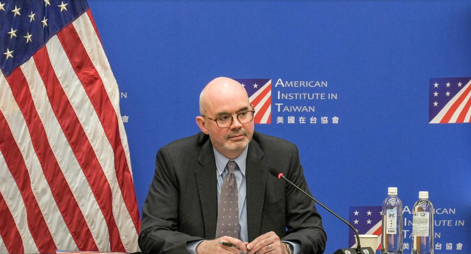 De Facto U.S. Envoy Warns