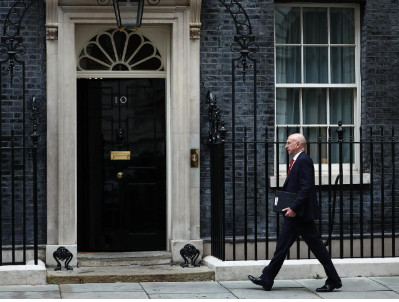 Britain to Send 650 Air