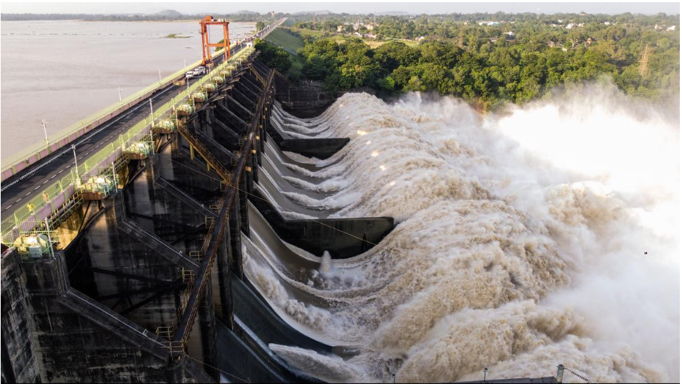 Trucks Stranded as West Bengal Seals