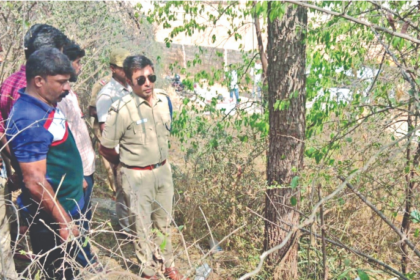 Police Shoot at Accused