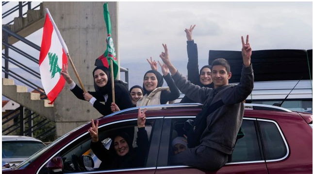 Thousands of Lebanese Return