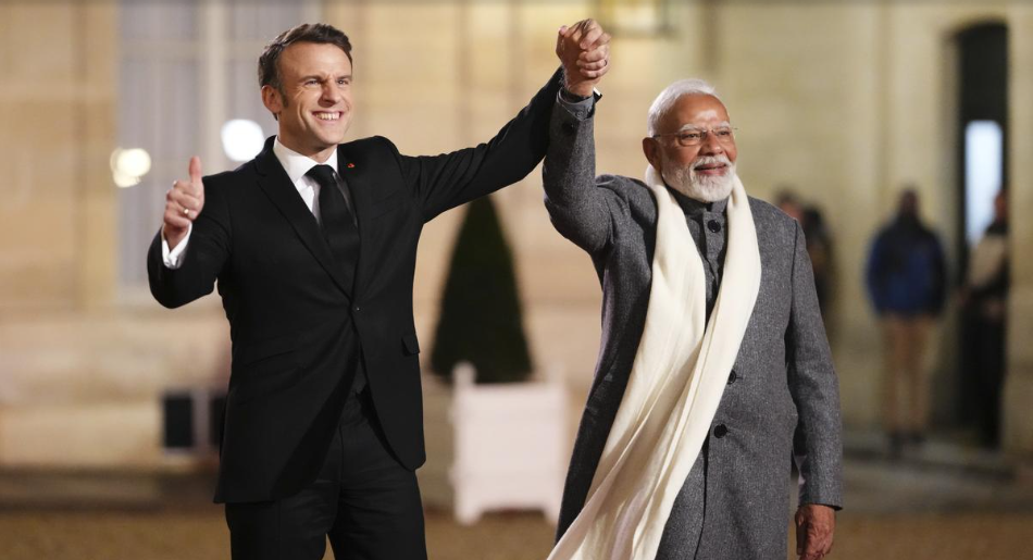 Modi in Paris LIVE