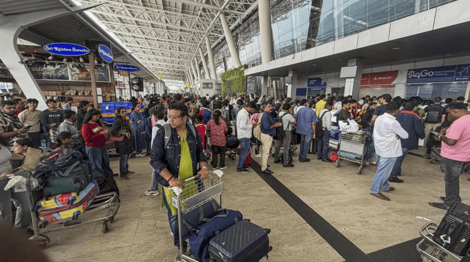 IndiGo Flight Cancellations LIVE